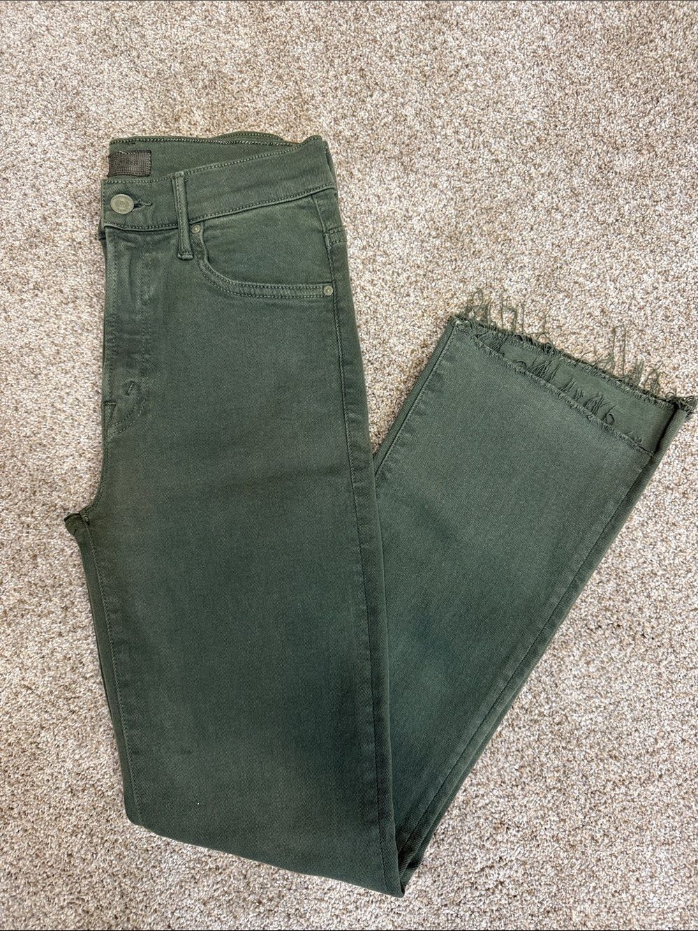 MOTHER insider crop step fray dark olive green pants size 28